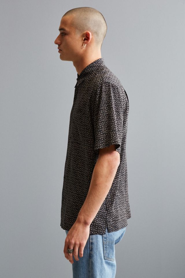 UO Ditsy Triangle Rayon Short Sleeve Button Down Shirt #4