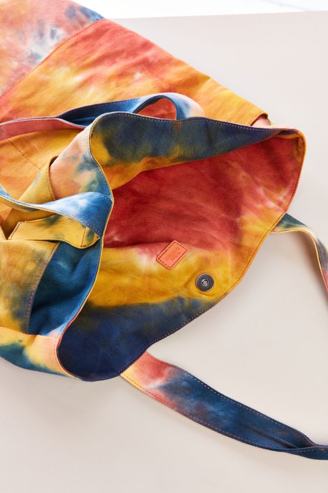Urban Outfitters☆ スター柄・トップジップ・バゲットバッグ BDG Printed Y2K Denim Pocket Tote Bag | Urban Outfitters