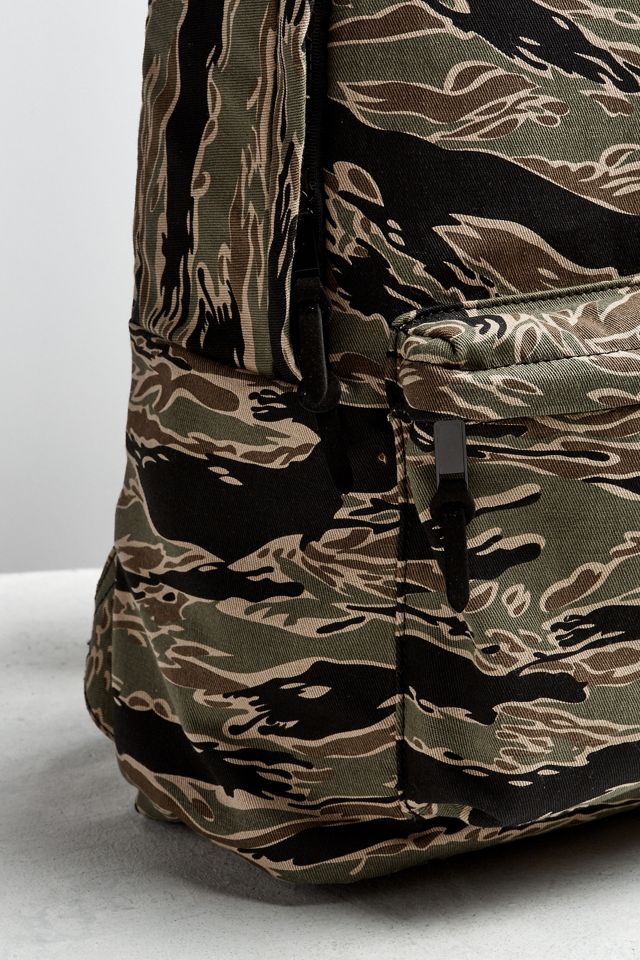 UO Camo Backpack | Urban Outfitters