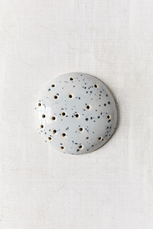 Oda Dome Earring Organizer #1