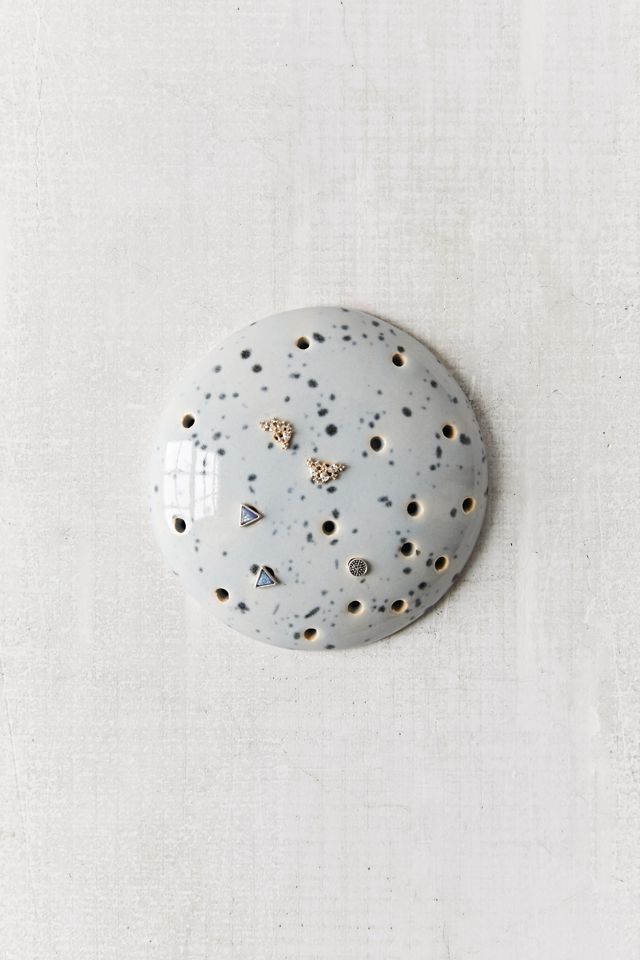 Oda Dome Earring Organizer #2