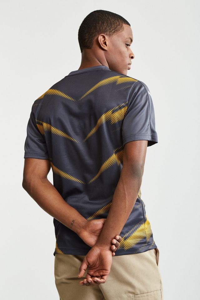 Puma Arsenal Stadium Jersey | Urban Outfitters