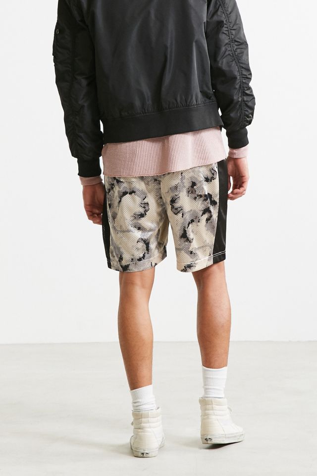 UO Axel Reversible Mesh Short #3