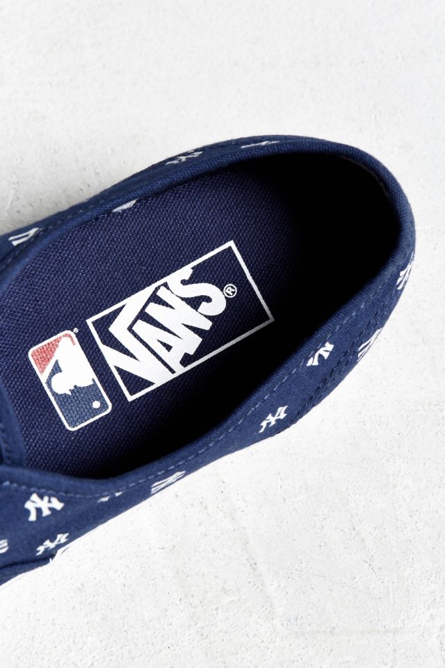 Vans MLB New York Yankees Authentic Sneaker #4