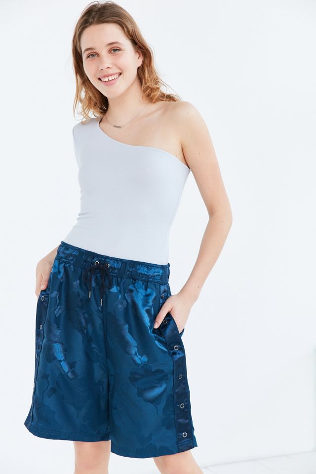 Silence + Noise Flora Basketball Short Urban Outfitters