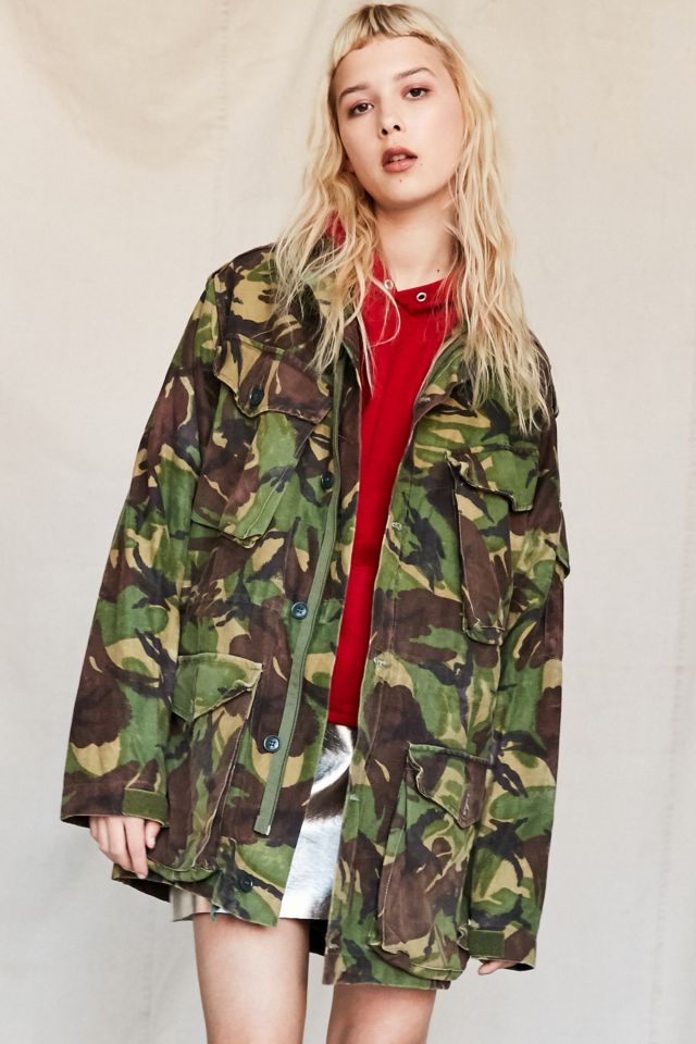 Vintage Woodland Camo Surplus Jacket | Urban Outfitters