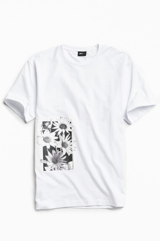 Publish Daisy Page Tee | Urban Outfitters