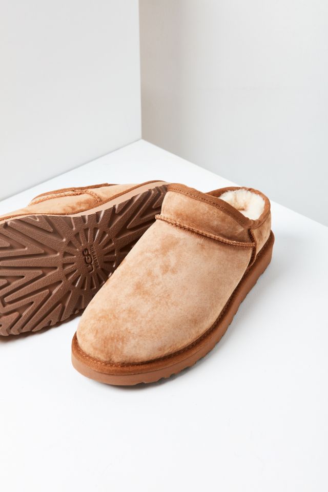 Shop UGG Australia CLASSIC SLIPPER Classic Slipper (1108193) by  francafrique