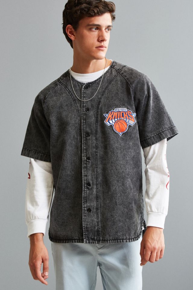 Chemise de baseball en denim des Knicks de New York de la NBA Starter Black Label et UO #2