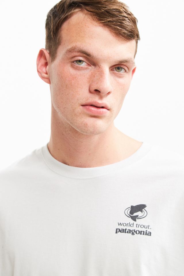 patagonia ロンT　白　Mサイズ　world trout patagonia ロンT 白 Mサイズ world trout