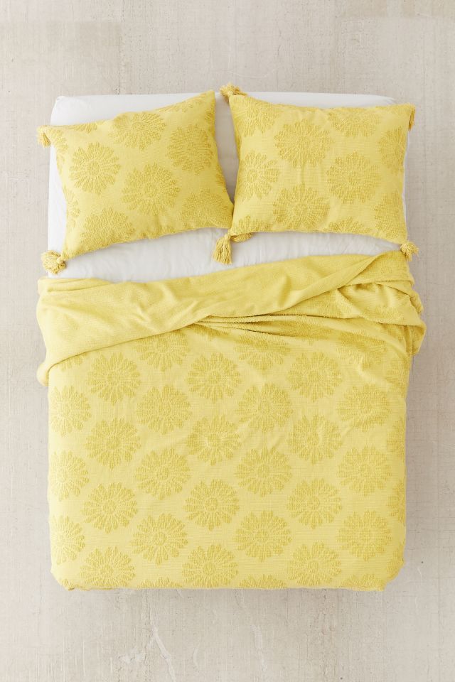 Dotty Daisy Bed Coverlet