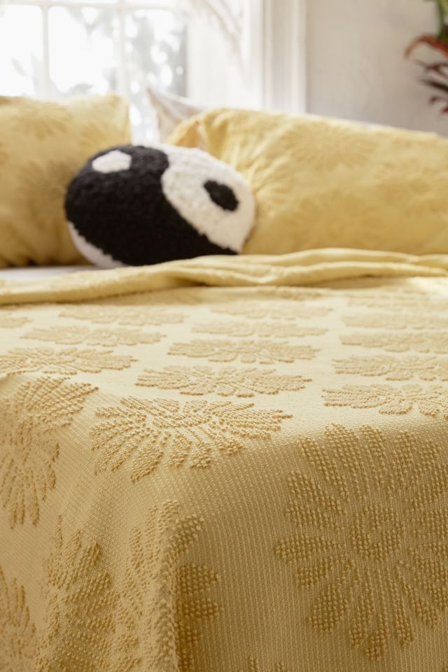 Dotty Daisy Bed Coverlet #3