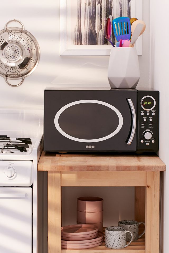 RCA Retro Microwave Urban Outfitters