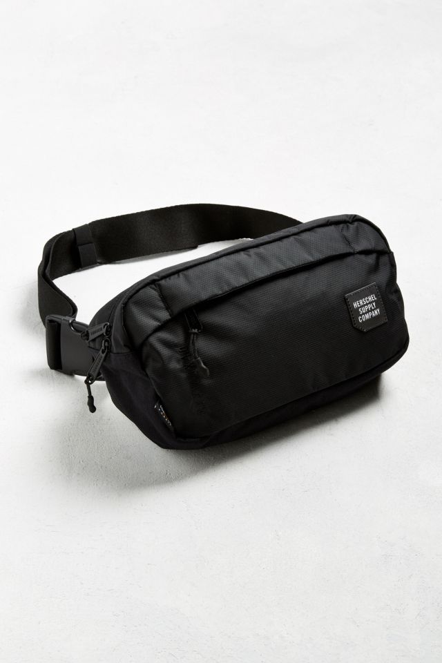 Herschel fanny outlet pack urban outfitters