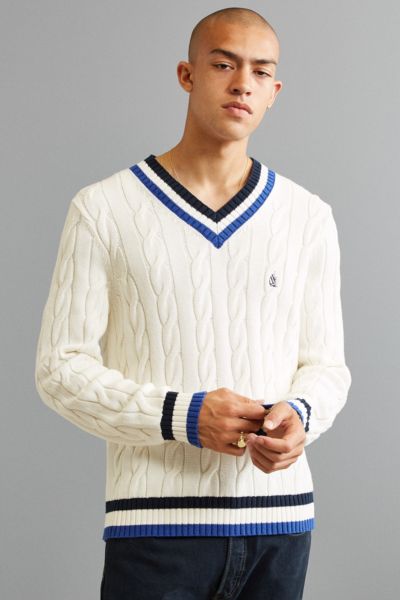 Nautica Men's Cable-Knit V-Neck Sweater