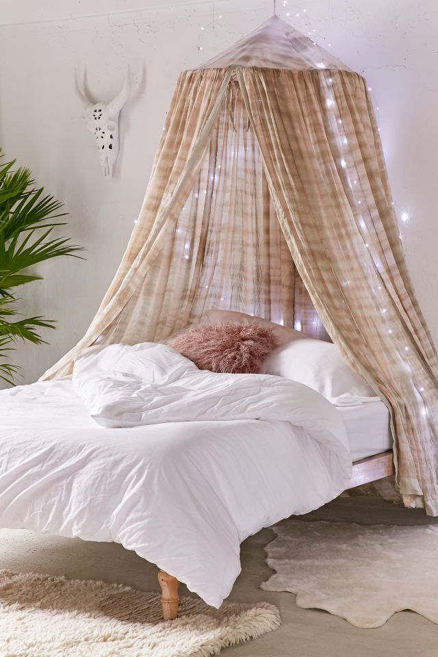 Urban outfitters canopy deals bed