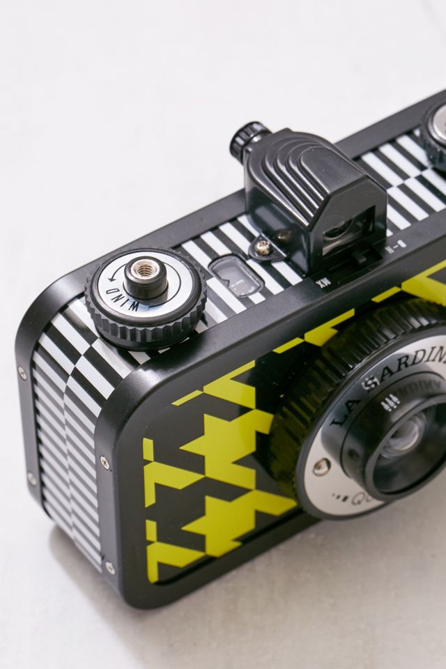 Lomography La Sardina Camera and Flash Quadrat Set | Urban Outfitters
