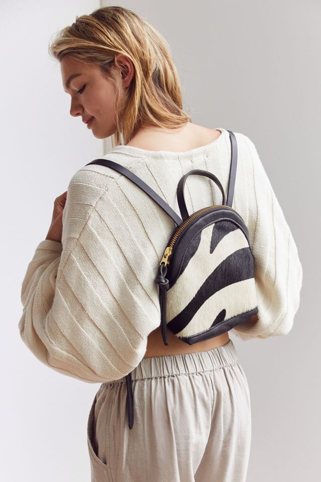 lululemon on my level bag 19 Lululemon On My Level Bag *19L - Light Ivory