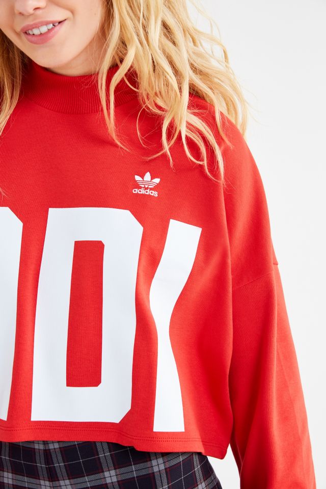 Adidas originals bold 2025 age mock-neck cropped top