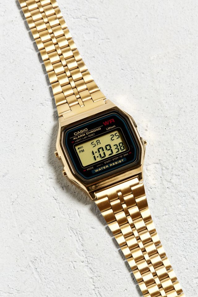 Junior Okklusion montage Casio Vintage Black And Gold Digital Watch | Urban Outfitters