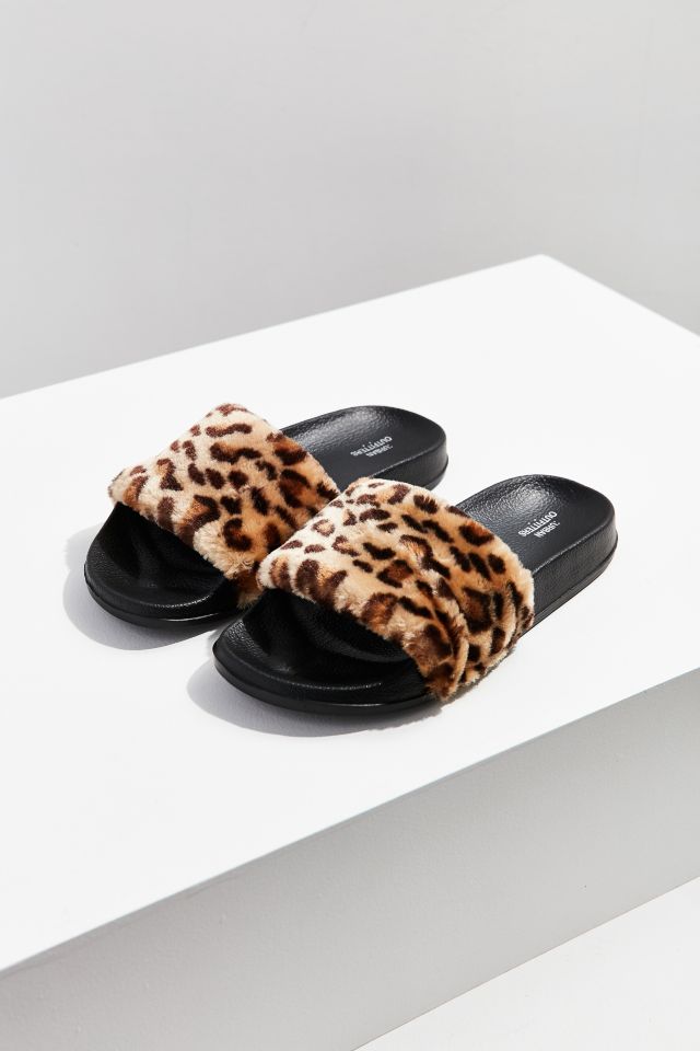 UO Furry Slide #4