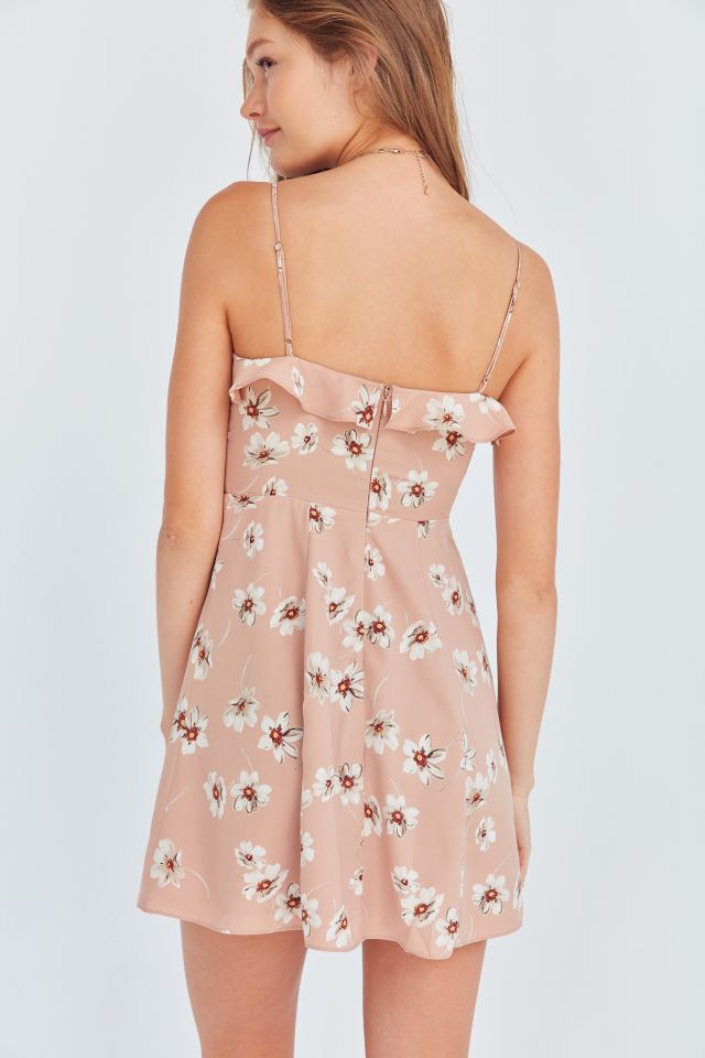 Mini-robe à encolure en V, volants et fleurs Kimchi Blue #1