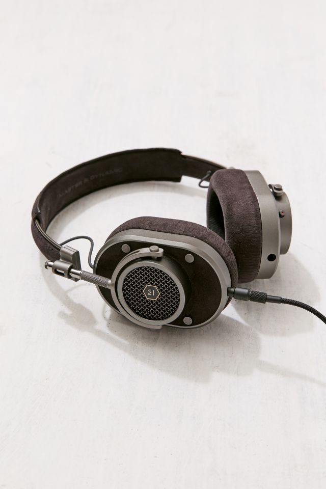 Master & Dynamic MH40 Headphones