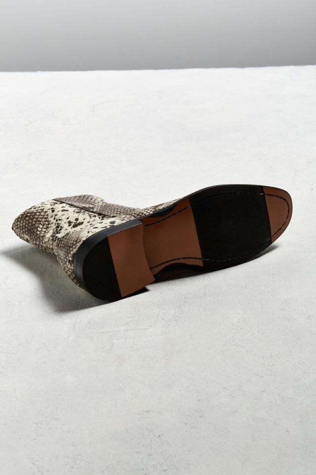 UO Western Snake Chelsea Boot | Urban Outfitters