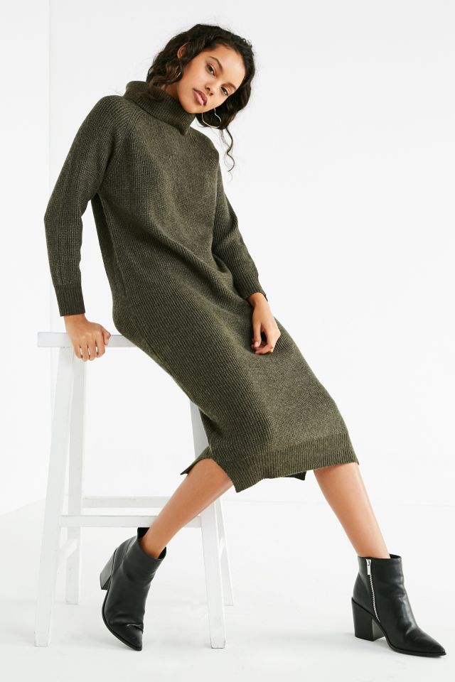 Six Crisp Days Glasgow Turtleneck Midi Dress #3