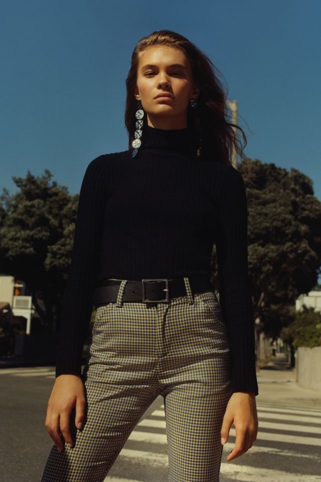 Black turtleneck shop urban outfitters