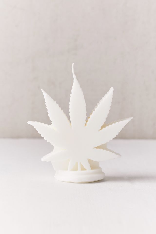 WIK Studios Leaf Shaped Candle #1