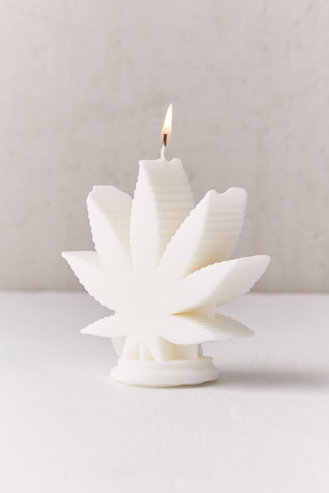 WIK Studios Leaf Shaped Candle #2