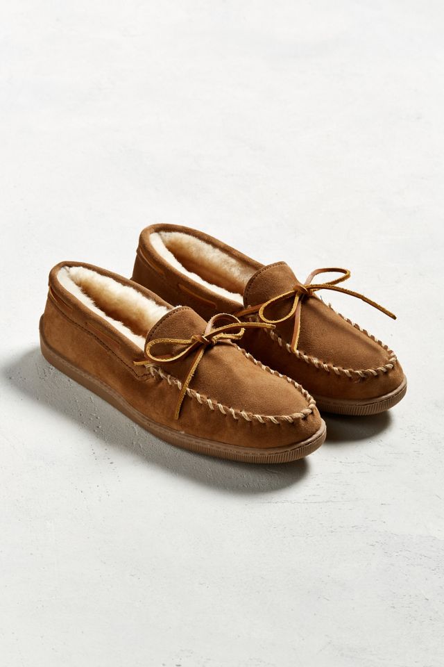 Minnetonka Sheepskin Hard Sole Moccasin Slipper #1