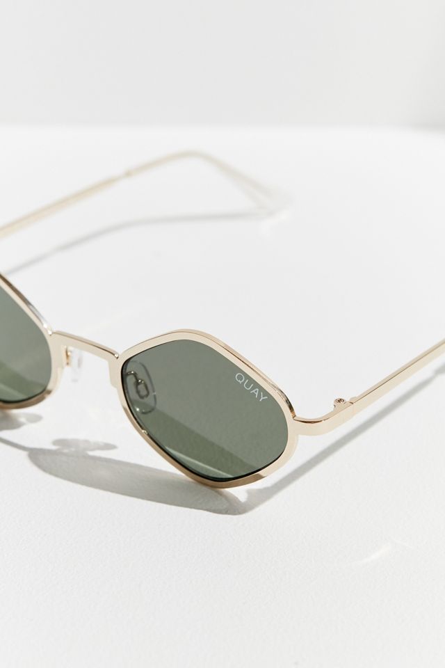 Quay Purple Honey Geometric Sunglasses | Urban Outfitters display picture 2