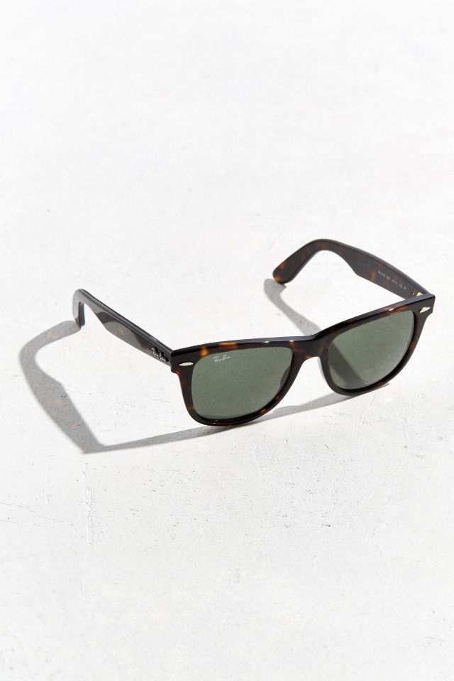 Ray-Ban Classic Tortoise Wayfarer Sunglasses