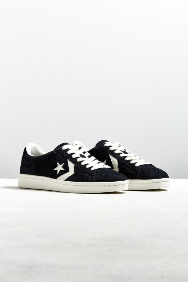 Lam produktion rødme Converse Pro Leather Suede OX Sneaker | Urban Outfitters