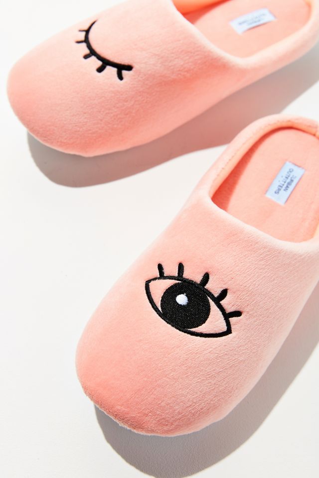 UO Winky Eye Slipper #3