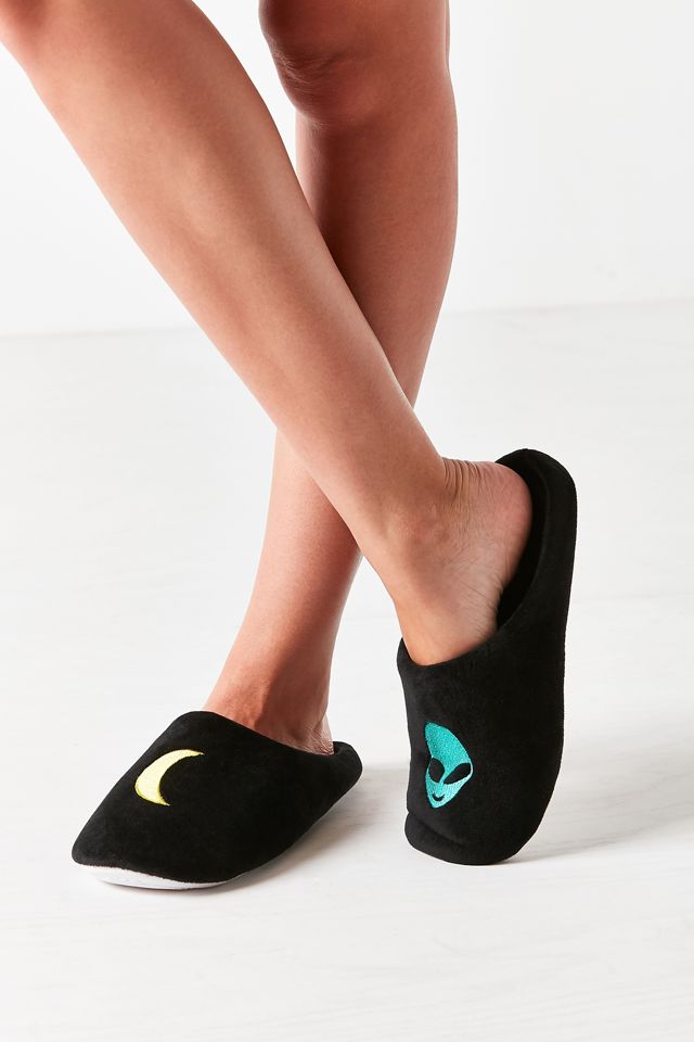 UO Space Slipper #5