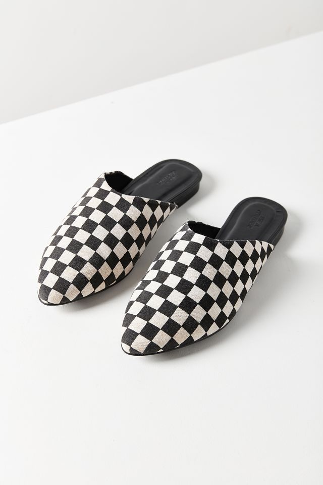 UO Pointy-Toe Mule #3