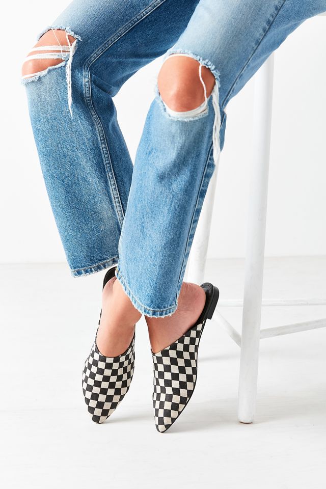 UO Pointy-Toe Mule #4