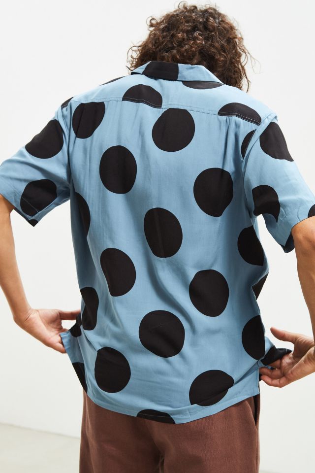 【RonRon】 POLKA DOT SHORT SLEEVE SHIRT UO Polka Dot Rayon Short Sleeve Button-Down Shirt | Urban