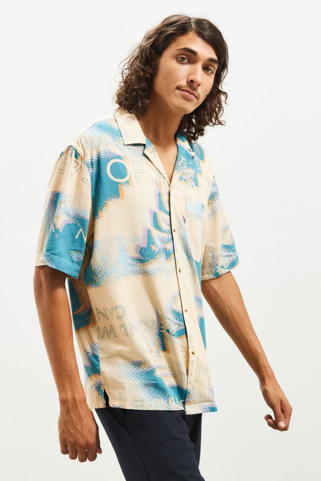 UO Future Eyes Rayon Short Sleeve Button-Down Shirt | Urban Outfitters