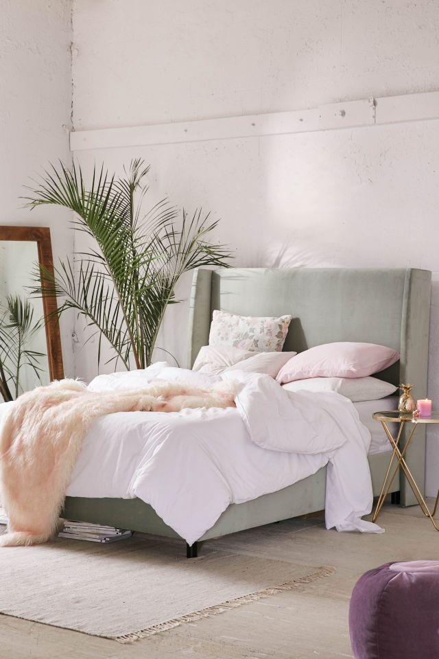 Winona Wingback Bed