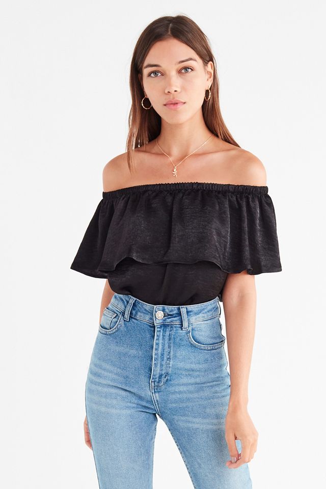 UO Winona Satin Off-The-Shoulder Top | Urban Outfitters