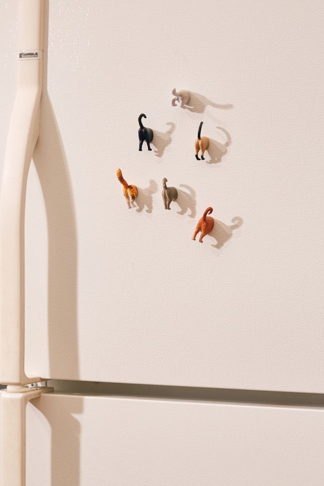Cat Tail Magnet #2