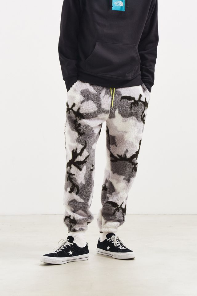 UO Charles Camo Sherpa Sweatpant | Urban Outfitters