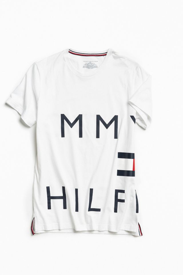 Tommy hilfiger graphic clearance logo tee