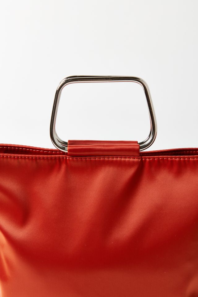 Pochette en satin à poignée anneau #2