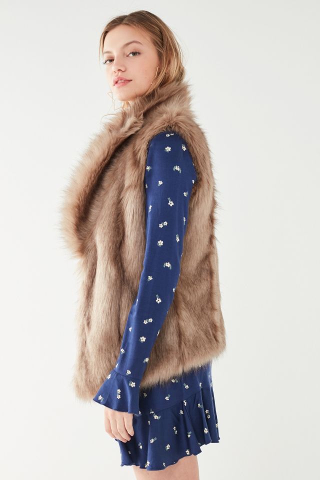 Faux Fur Collared Vest #3