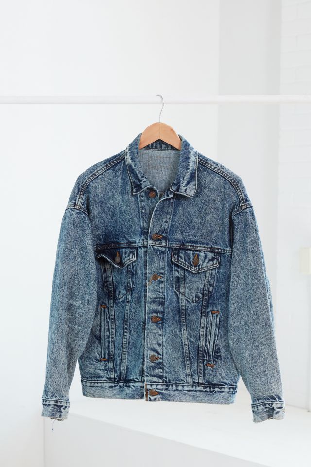 Acid wash sale levis jacket